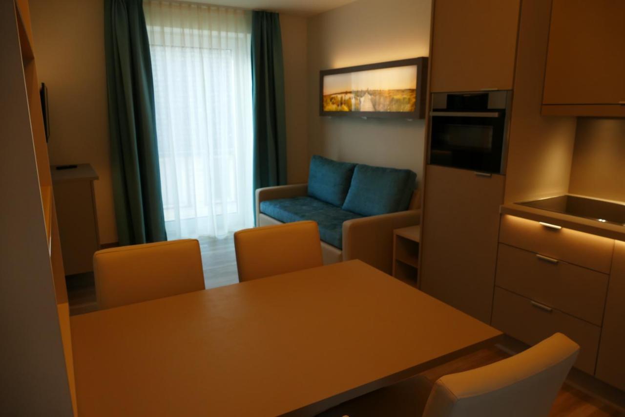 Meyn'S Apartments & Hotel Soltau Exterior photo